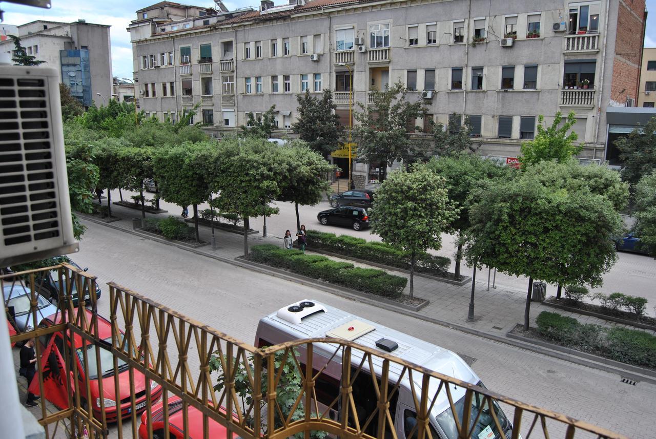 Hotel Republika Tirana Eksteriør billede