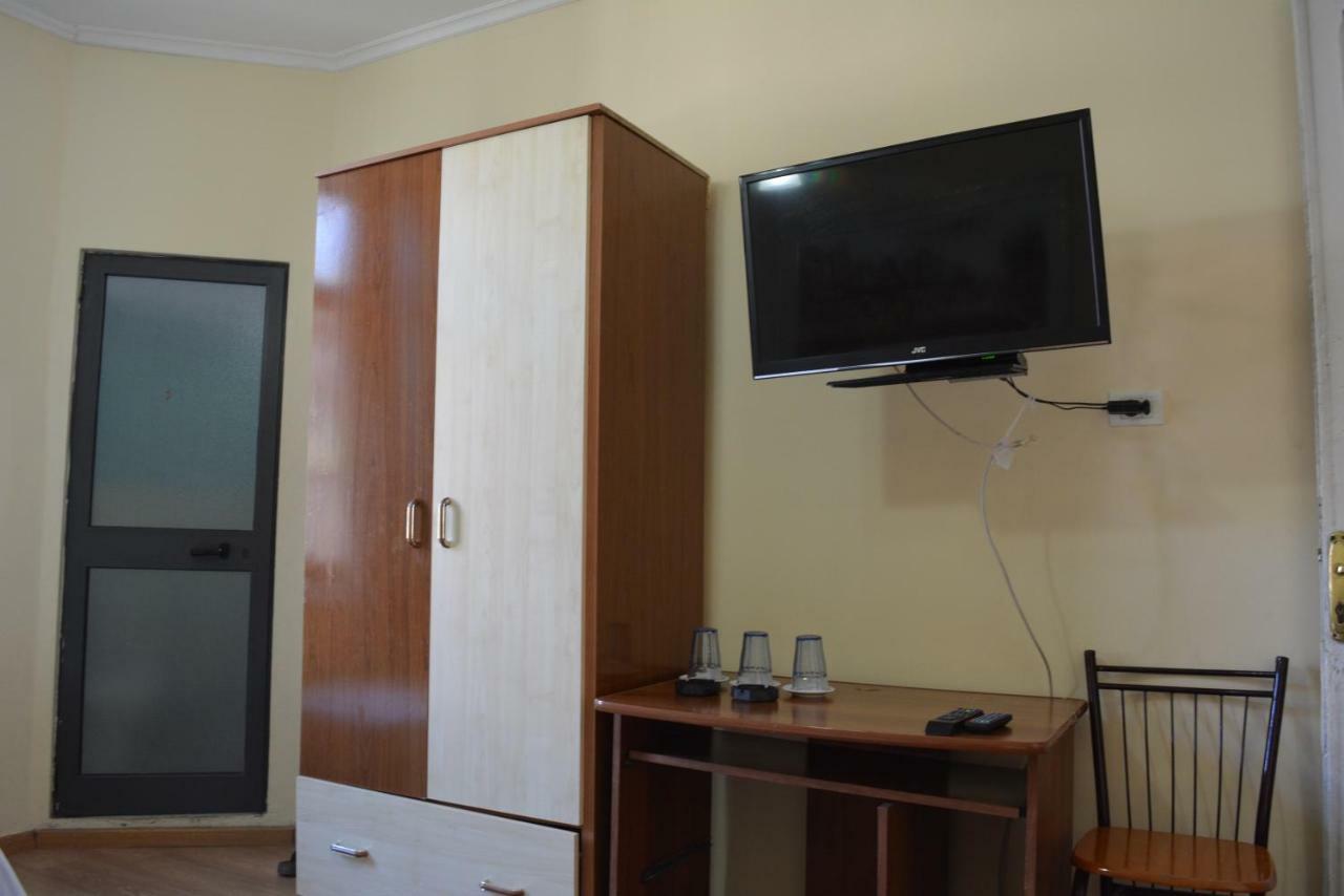 Hotel Republika Tirana Eksteriør billede